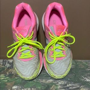 Asics Gel Nimbus 18 size 9